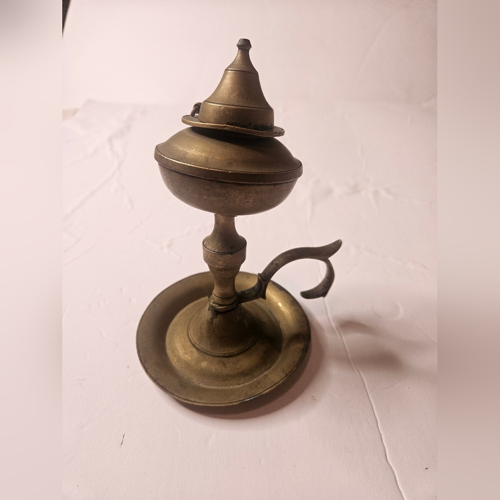 Vintage Antique Brass Whale Oil Lamp